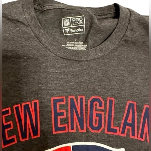 New England Patriots size large - Picture 3 of 3